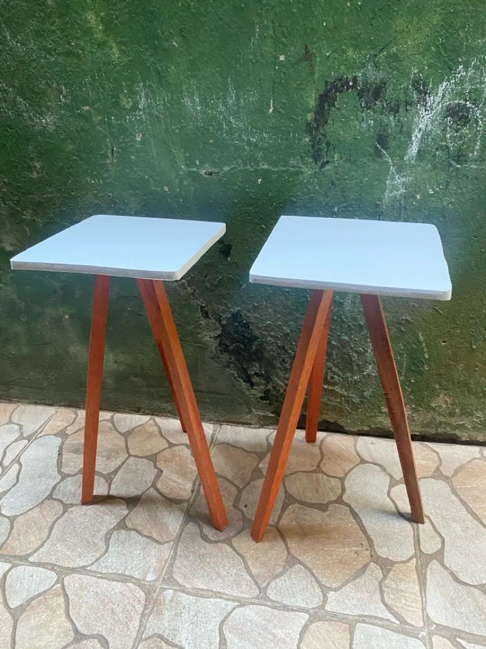 2 mesinhas novas  - Foto 2