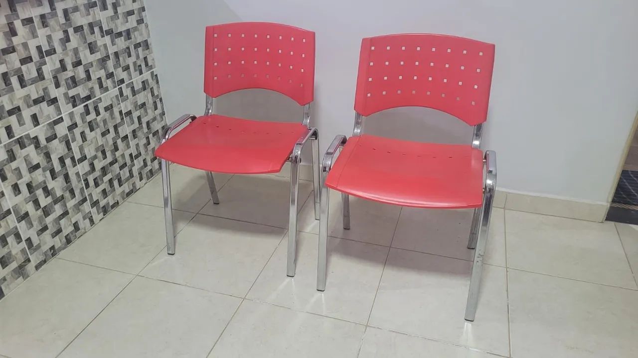 Cadeiras vermelhas 