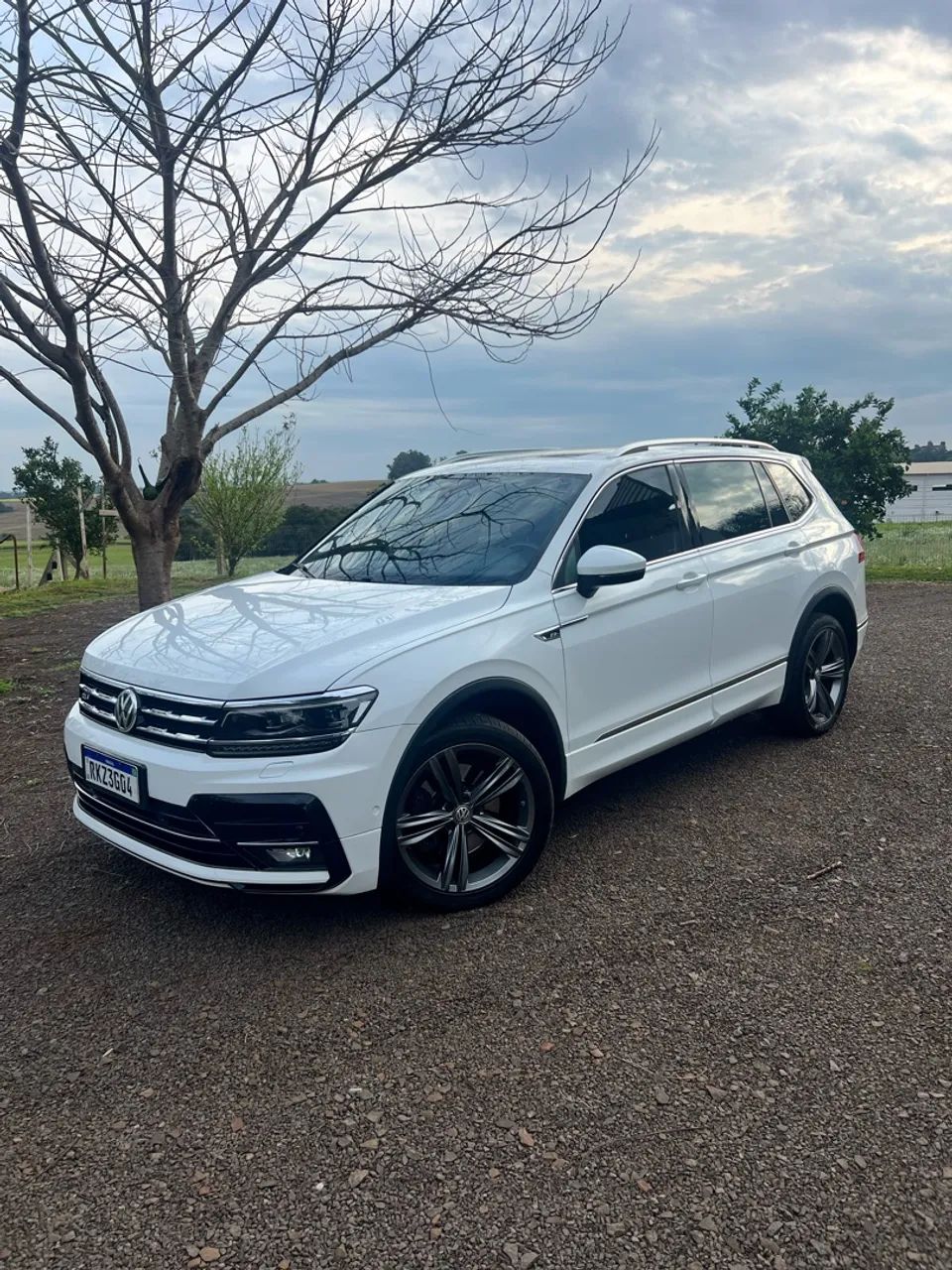 Volkswagen Tiguan ALLSPAC R-LINE 350 TSI 2.0 4X4 2021