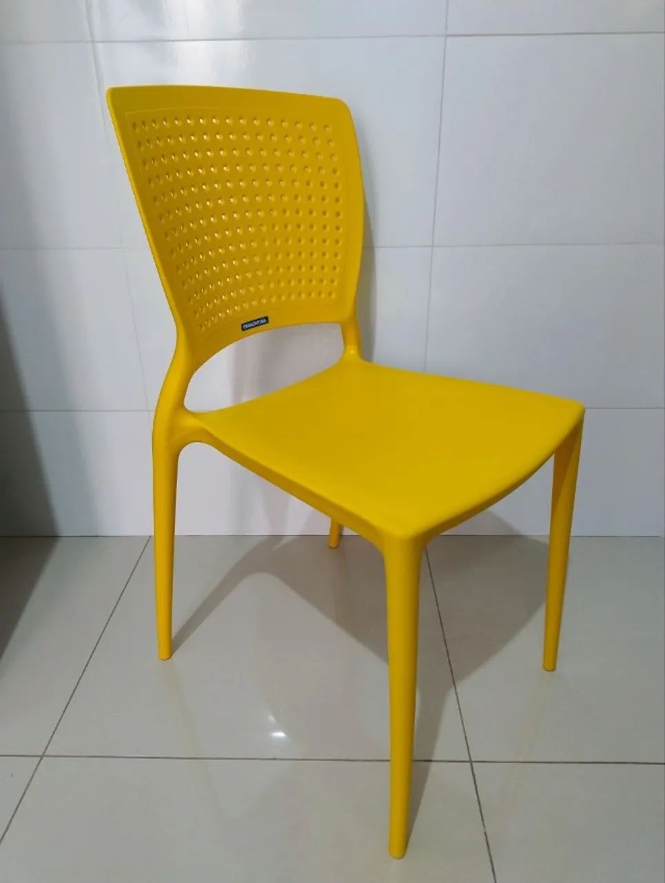  Cadeira de Jardim em Plástico (NOVA) - Foto 2