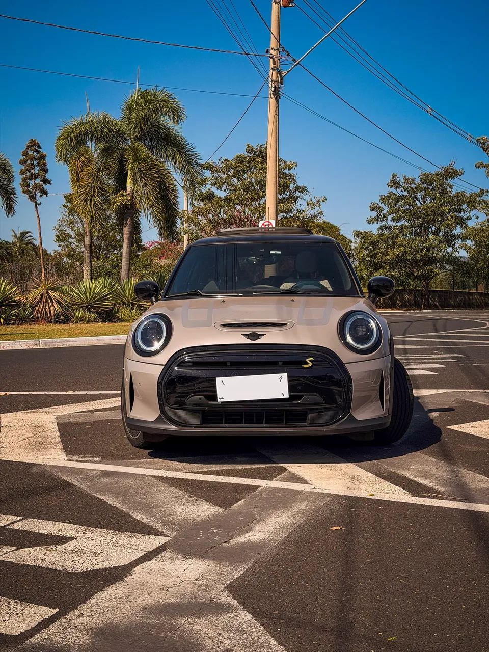 Mini Cooper COOPER SE Exclusive 3p (Elétrico) 2022