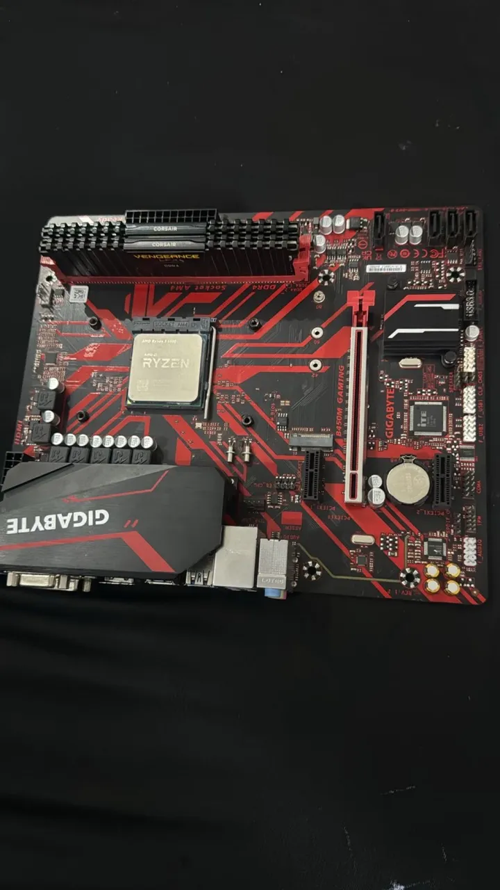 Kit B450M Steel Legend Am4 + Ryzen 5 5600GT - Peças de Hardware