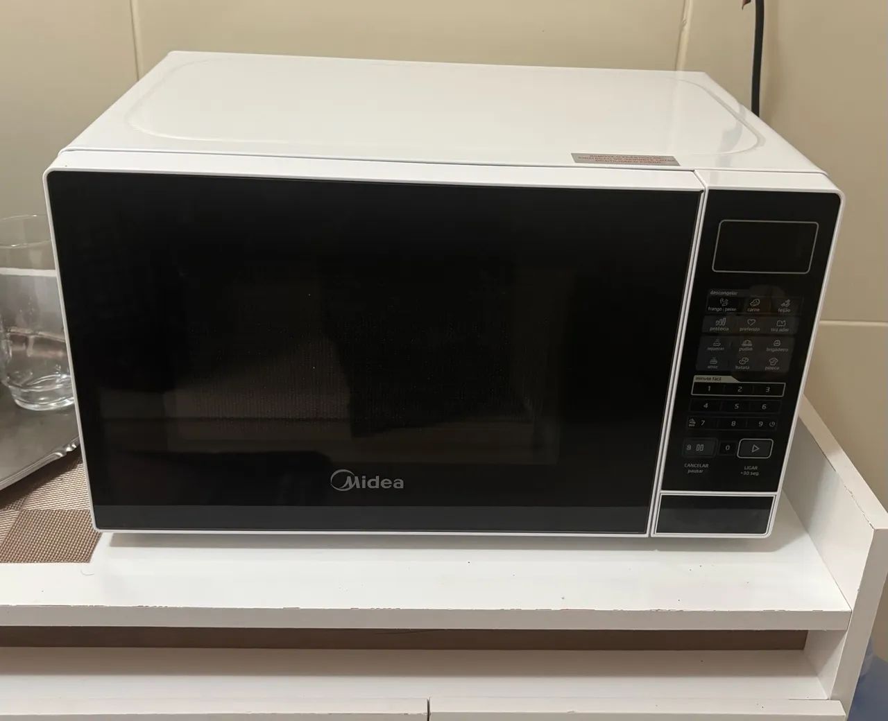 Microondas Midea 20L