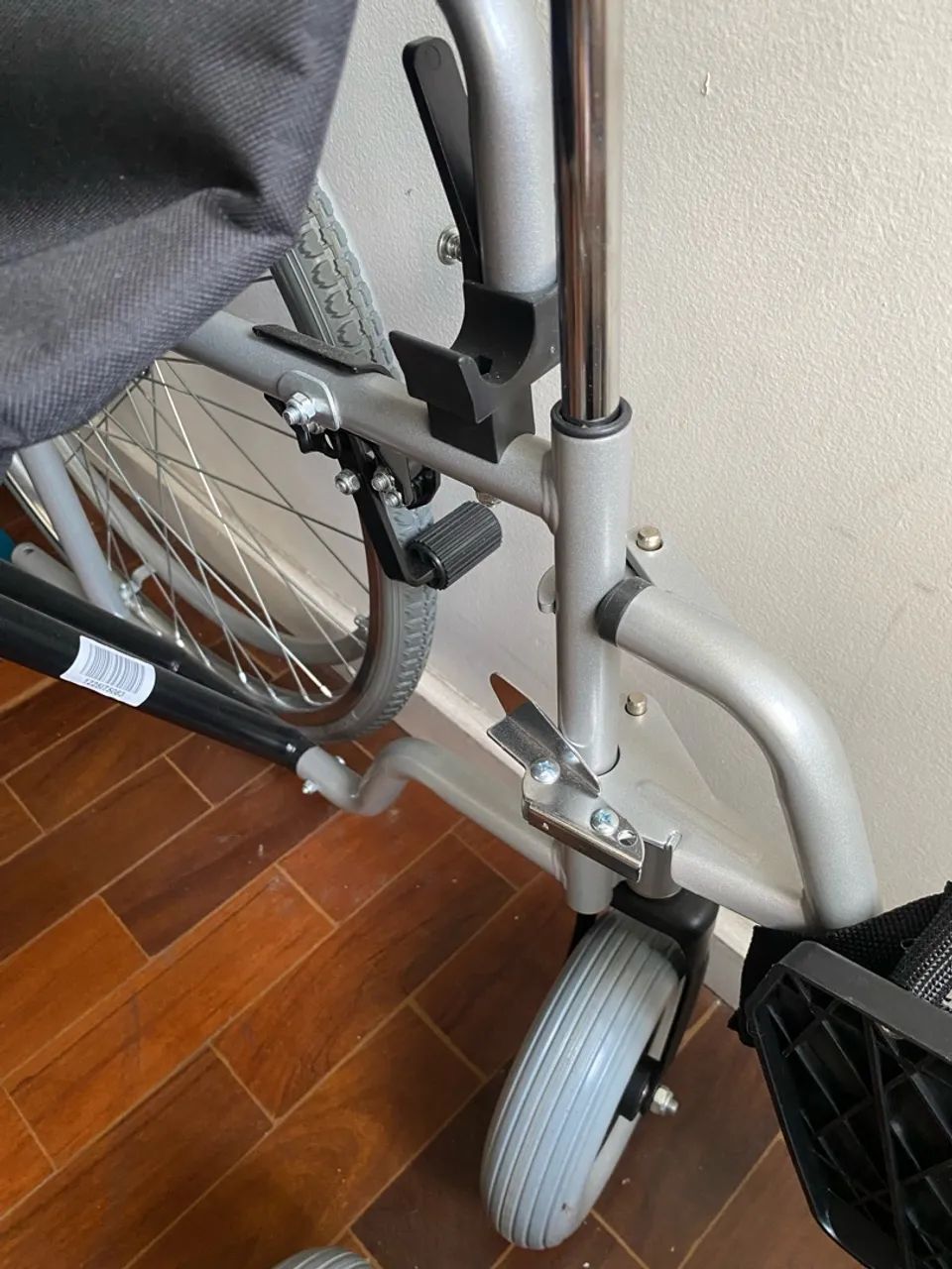 CADEIRA DE RODAS NOVA PRATIX  - Foto 4