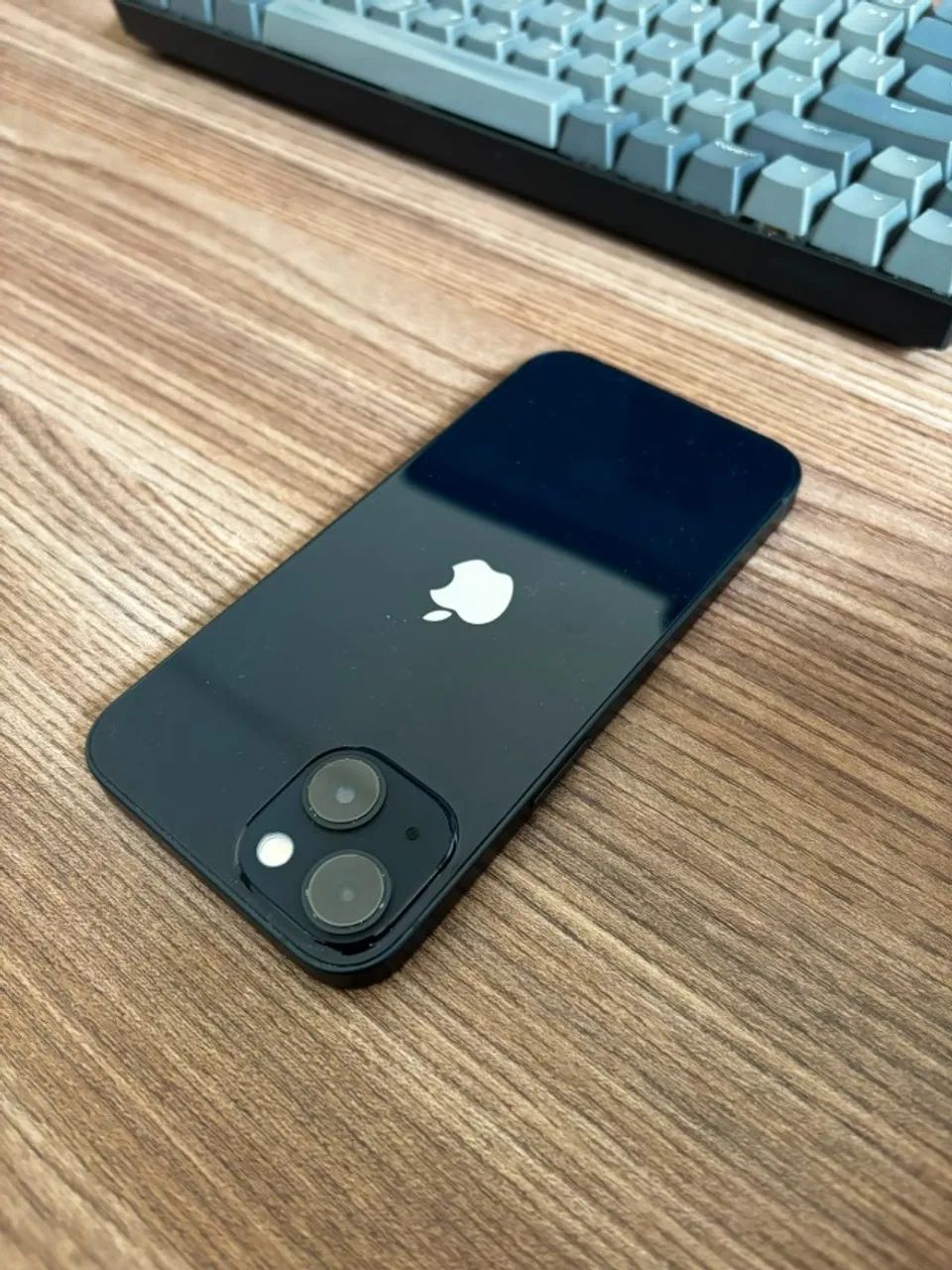 Apple iPhone 13 128GB, A15 Bionic, Câmera Dupla 12MP, 6.1'', iOS - Foto 2