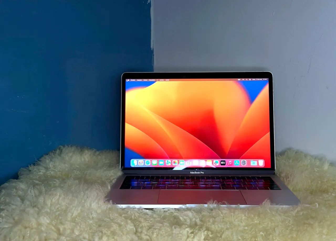 MacBook Pro 13 2017 Intel Core i5 8GB RAM (Sem caixa)