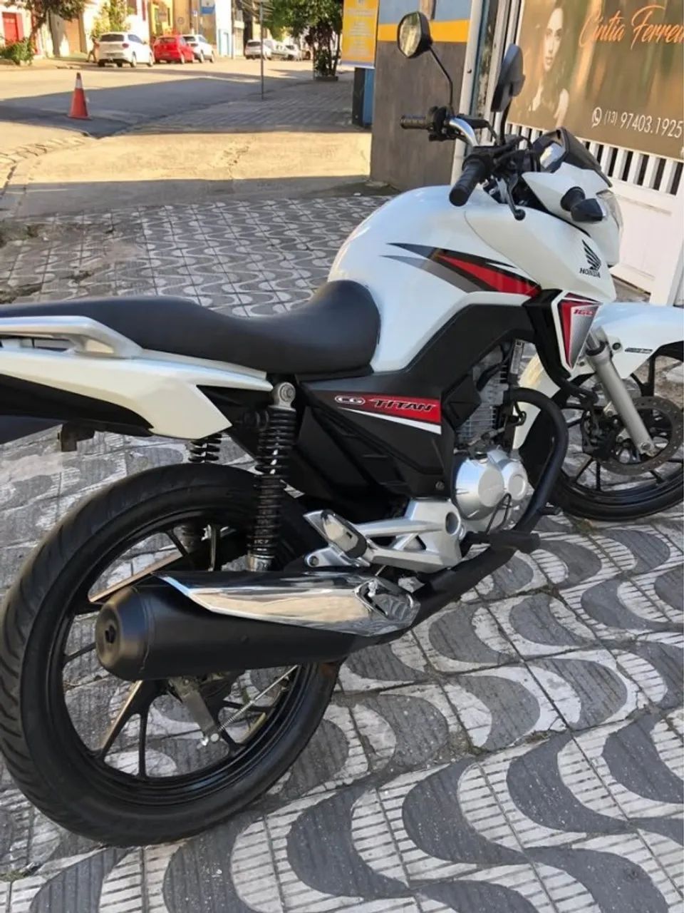 Vende-se  Titan 2017  Segundo Dono  - Foto 4