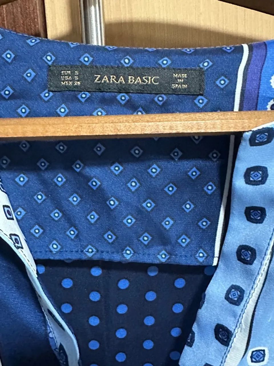 Vestido Zara estampado azul  - Foto 2