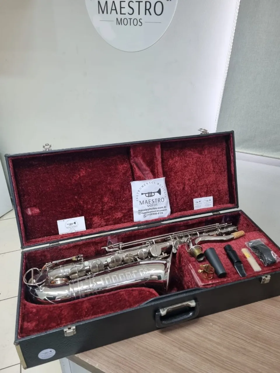 Meu xodó: Roland JX-8P - som analógico e história! - Instrumentos