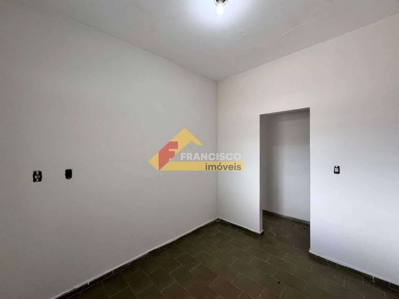 Casa Comercial para aluguel, 2 quartos, 5 vagas, São José - Divinópolis/MG - Foto 5