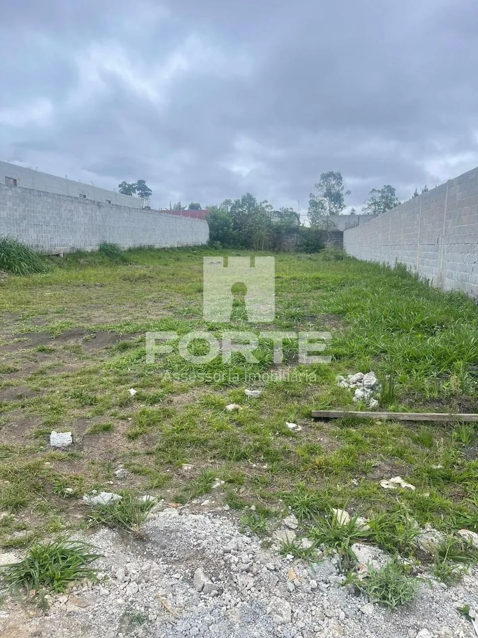 ÓTIMO TERRENO PLANO A VENDA NO PARQUE DAS VARINHAS - Foto 5