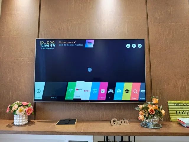 TV LG UJ 7500 55 Polegadas (Leve detalhe na imagem) - Foto 2