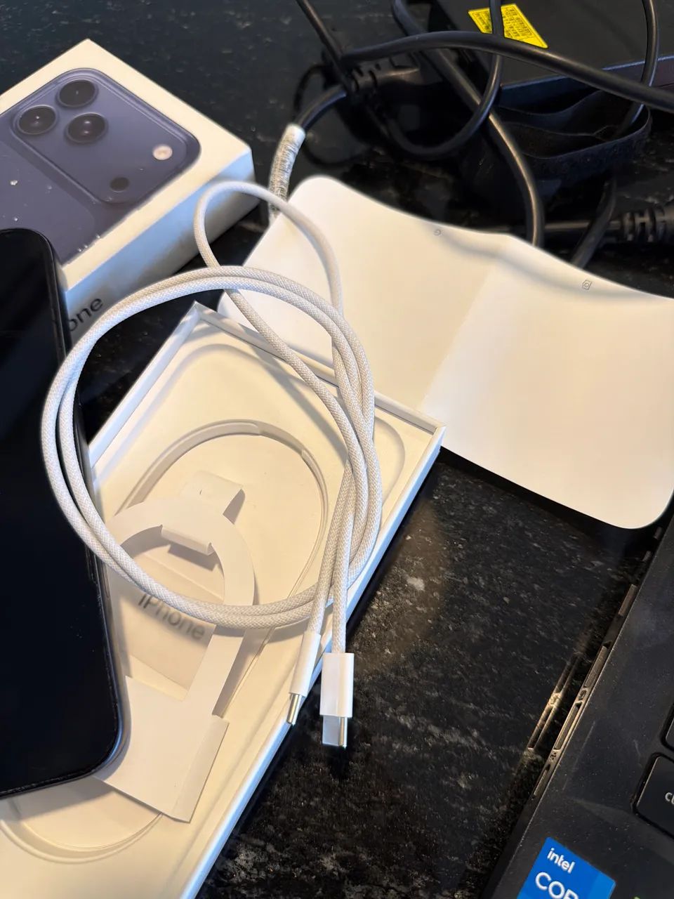 IPhone 17 Pro Max 256gb Azul zerado - Foto 3