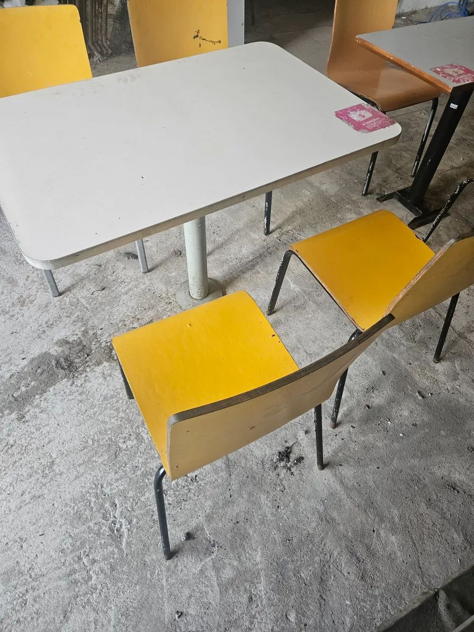 Mesas para sorveteria e lanchonetes. Completa com as cadeiras. - Foto 5
