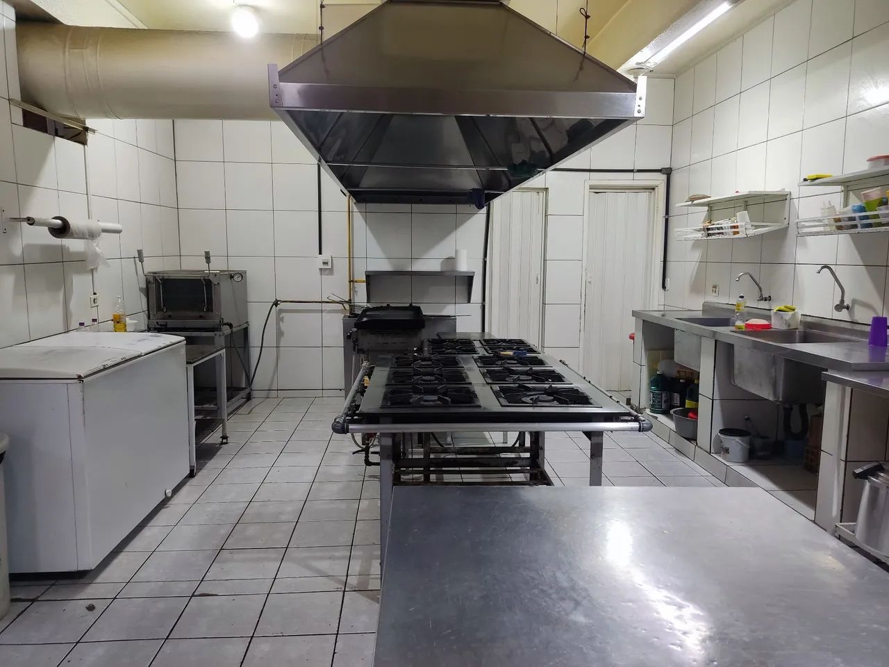 Restaurante marmitaria com clientela formada