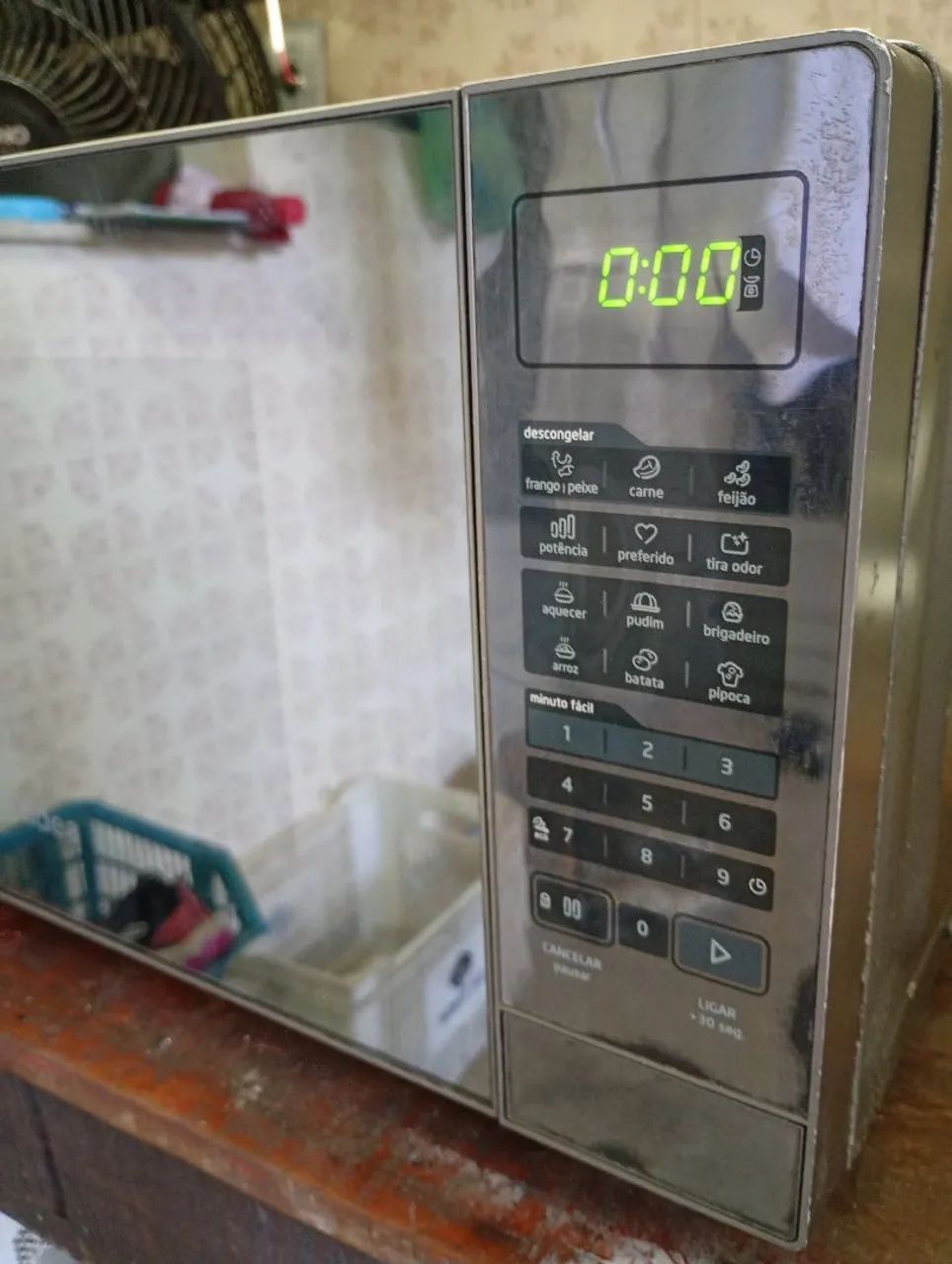 Microondas Midea 20 litros - Foto 2