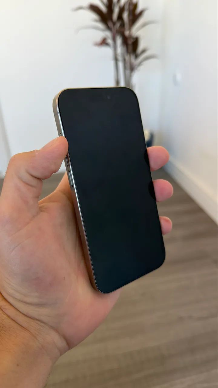 iPhone 15 Pro 128gb Titanium Natural  - Foto 2