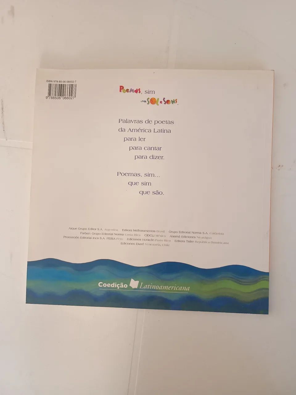 Livro - Poemas com sol e sons - Foto 2