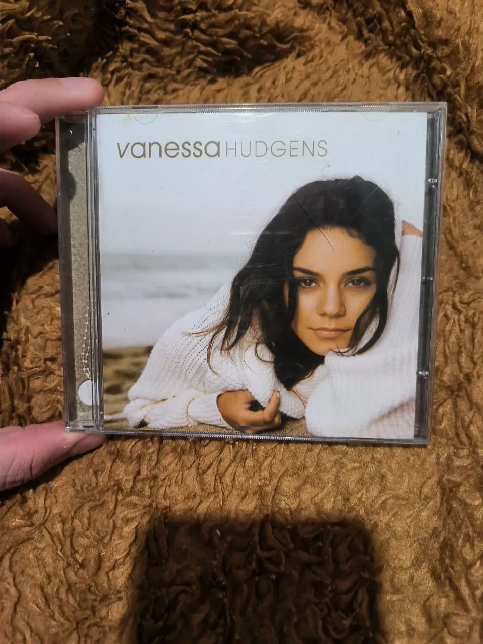 CD Vanessa Hudgens V 