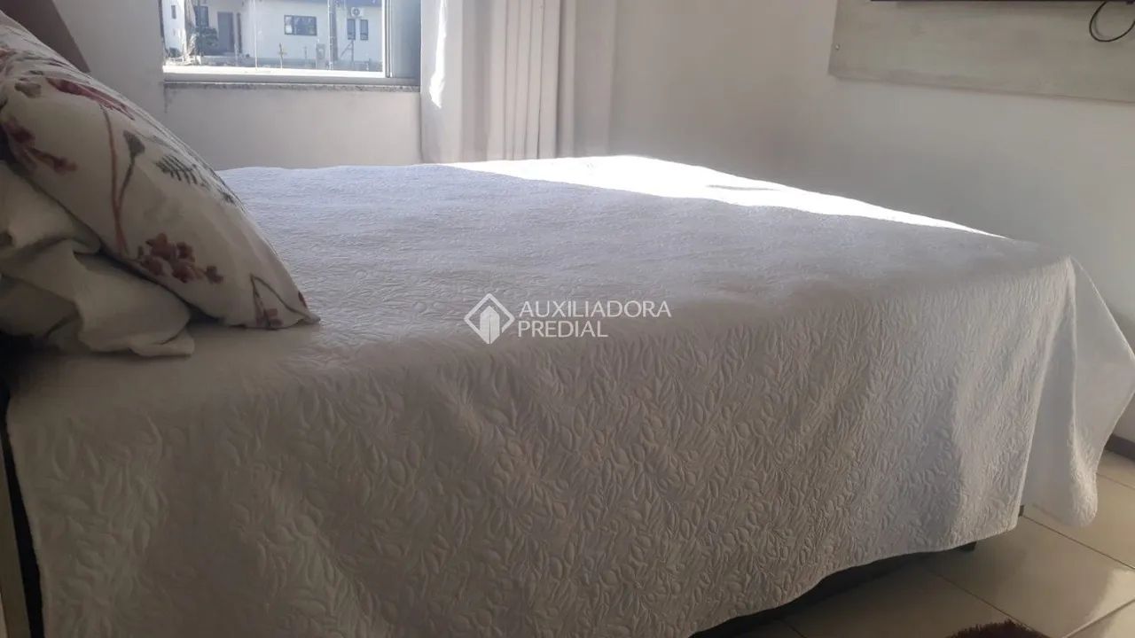 Apto à venda no bairro Carianos - Florianópolis - Foto 5