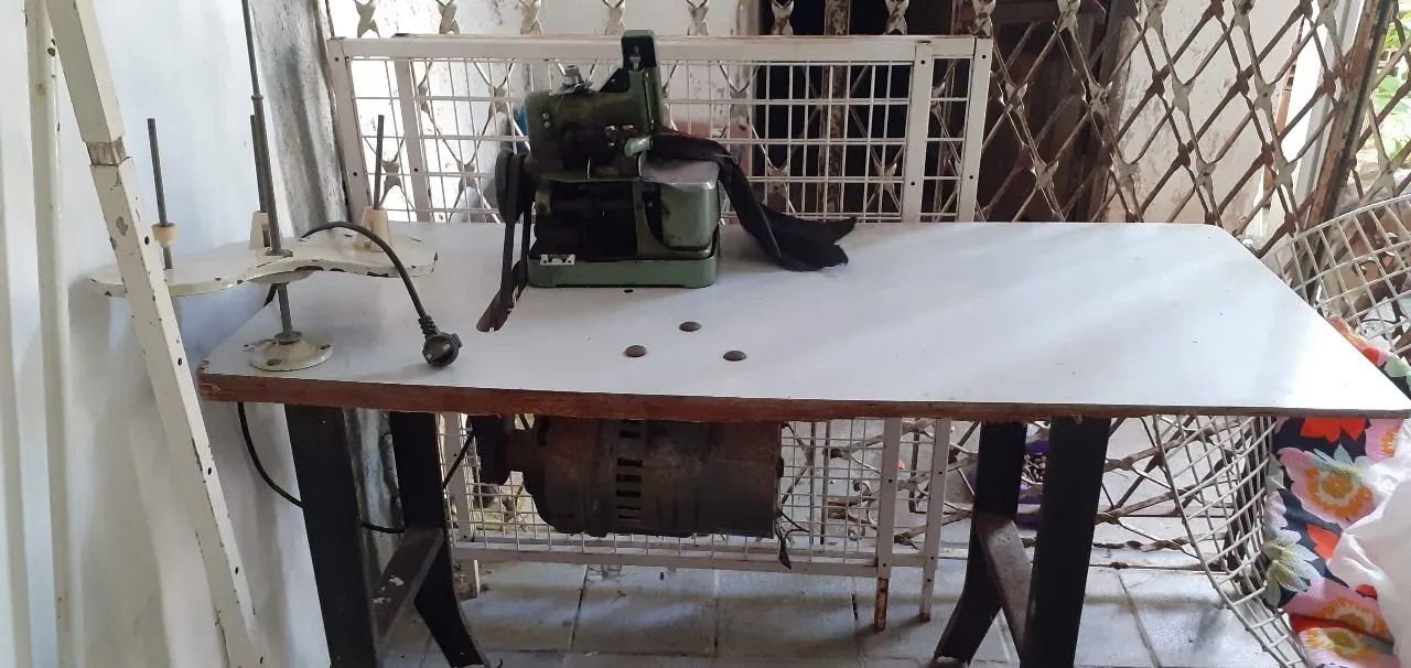 Máquina Overlock - Foto 2
