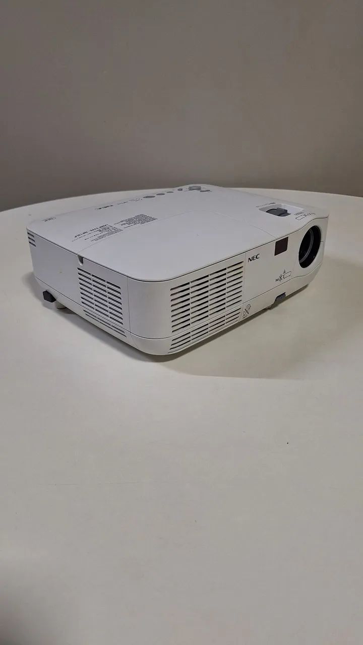 Projetor 2600 lumens  - Foto 5