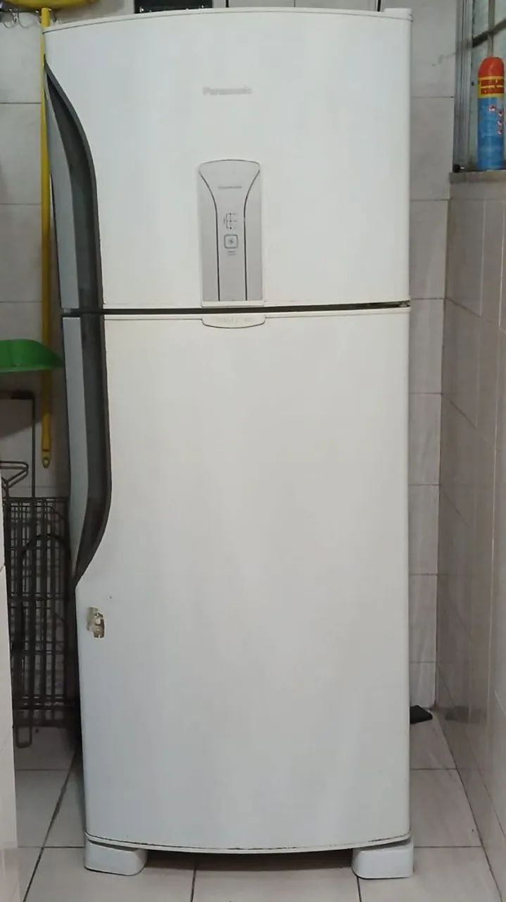 Geladeira Panasonic 