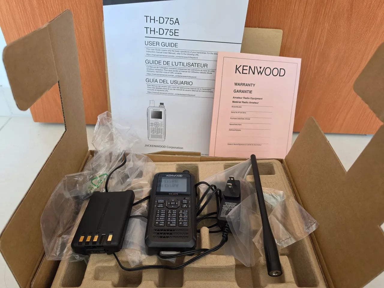 Radio HT kenwood TH D75A