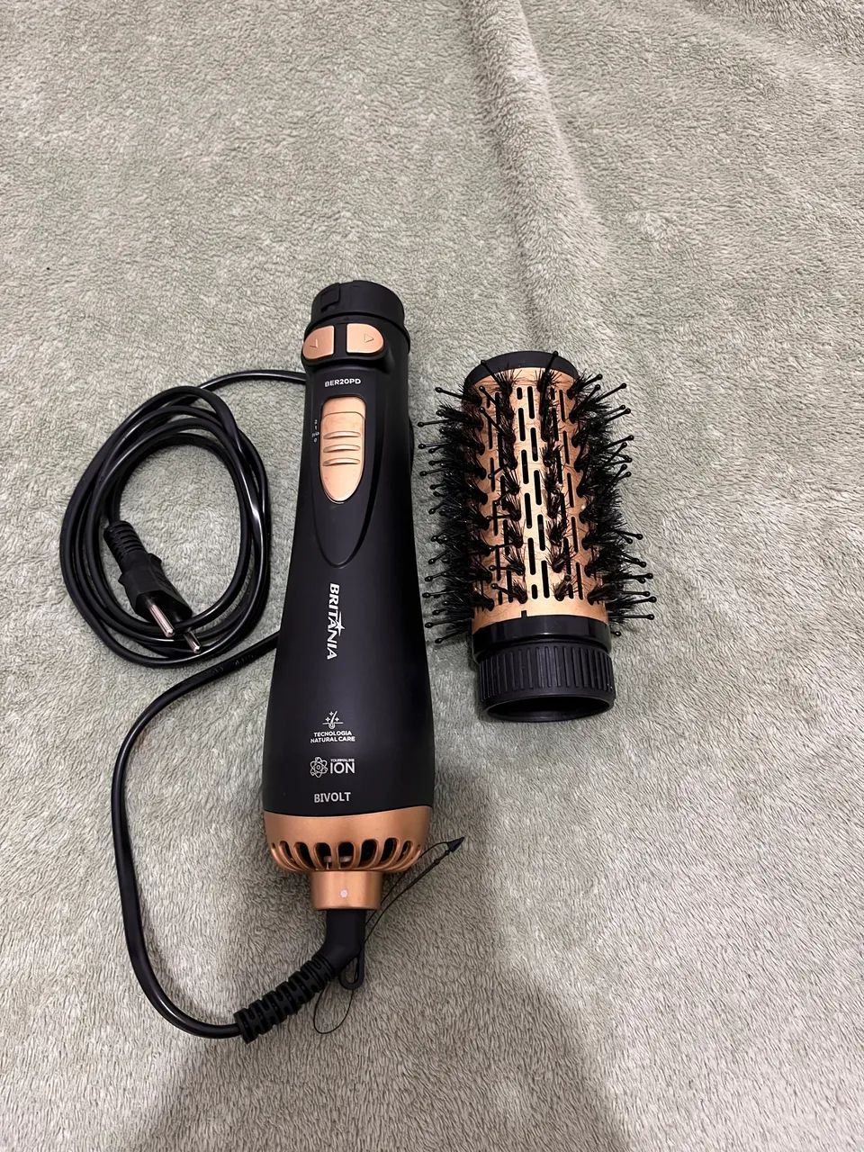 ESCOVA SECADORA BRITÂNIA