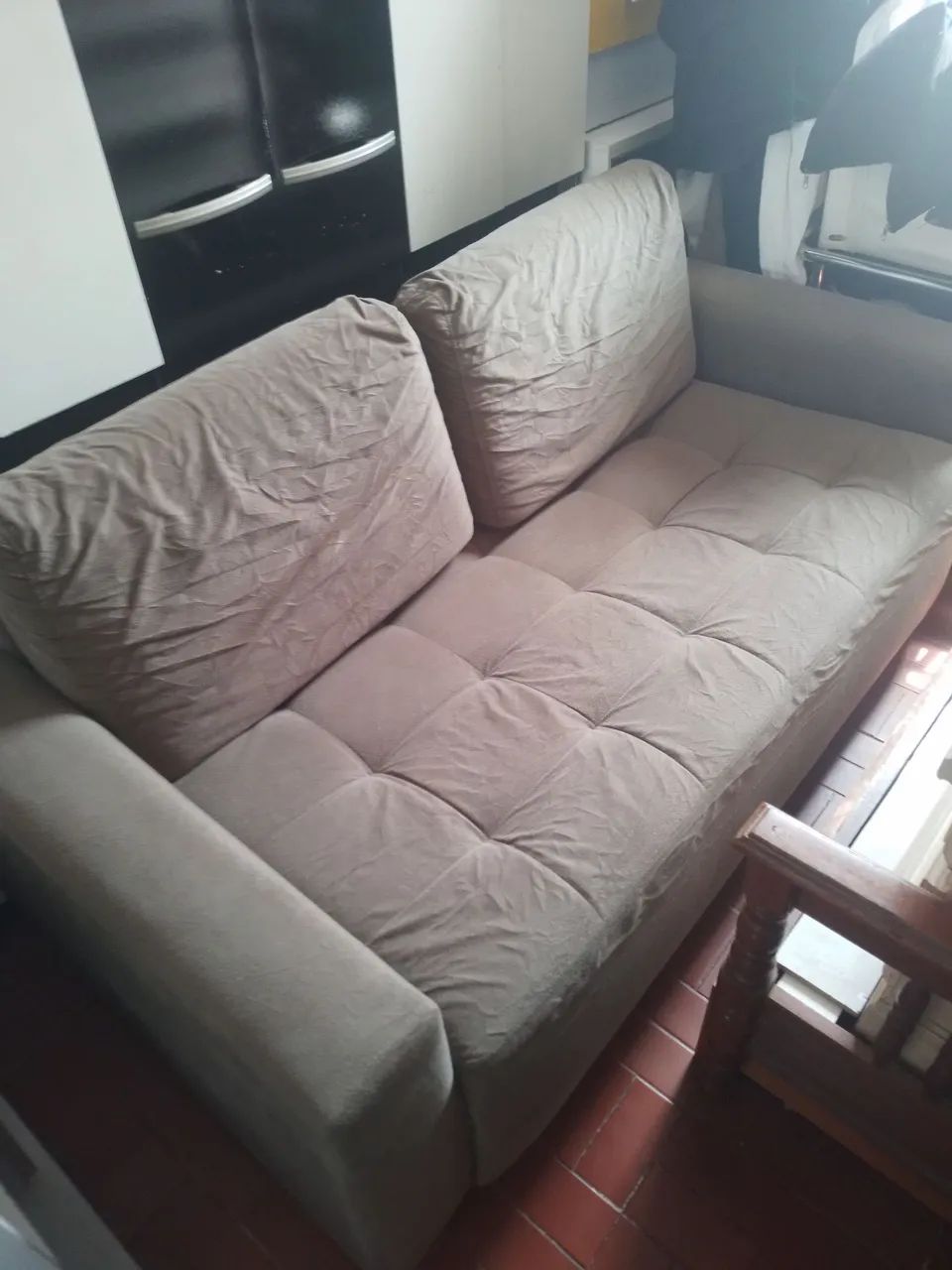Vendo sofá 2 lugares semi novo - Foto 2