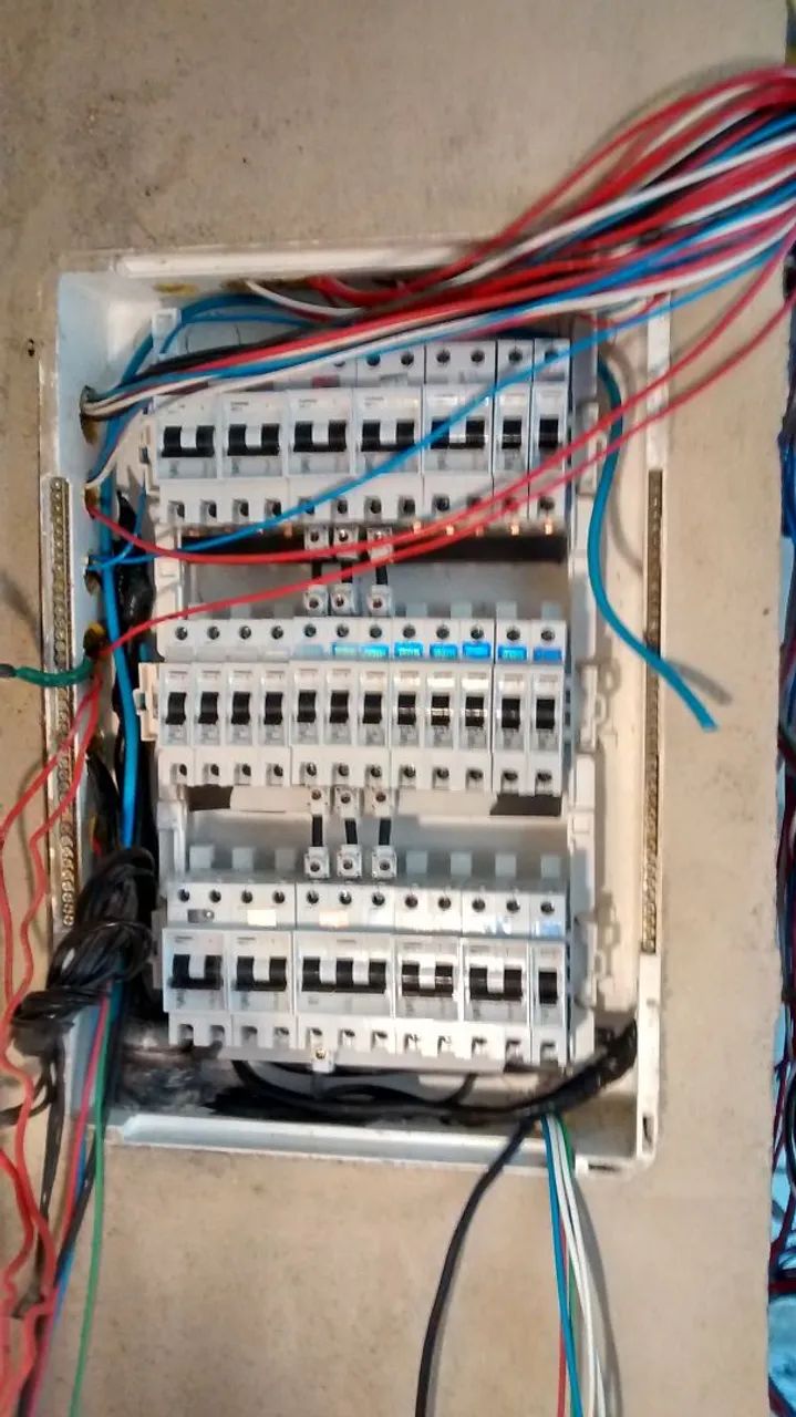 Eletricista predial e residencial 