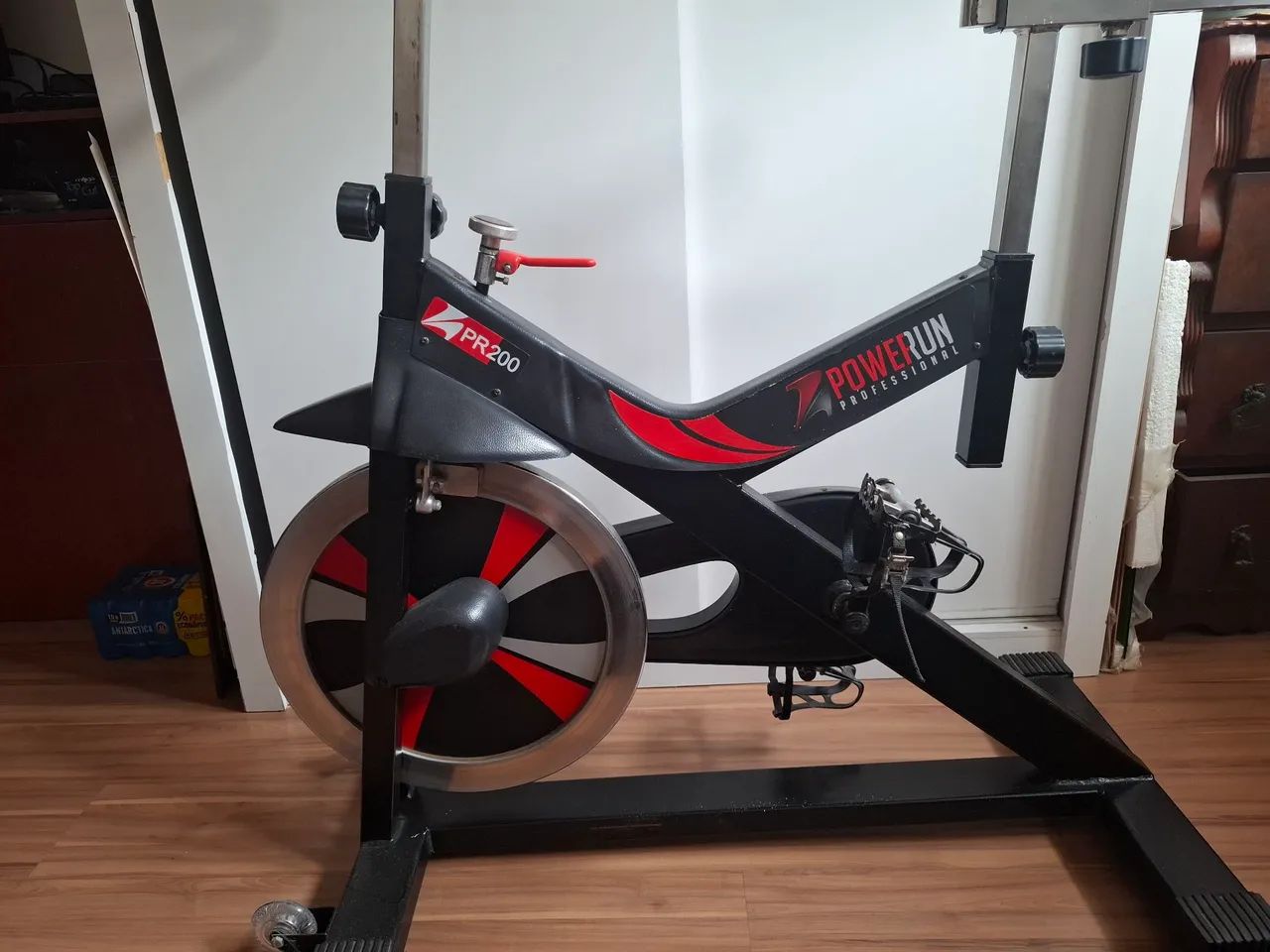 Vendo ou troco bicicleta ergométrica nova - Foto 2