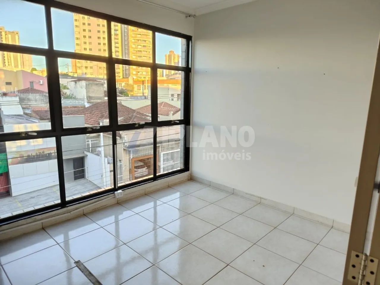 Locação de Comercial / Prédio na cidade de Ribeirão Preto