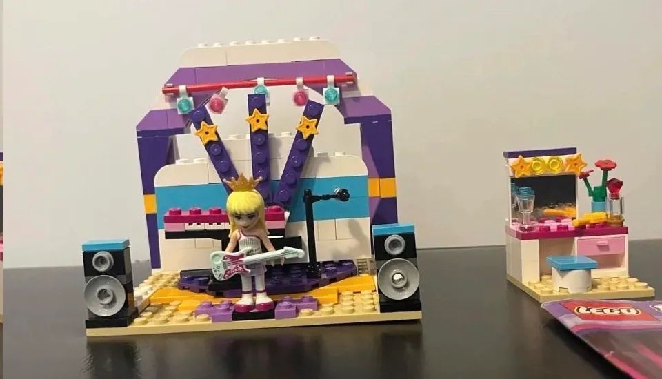 lego friends palco de ensaio  - Foto 3