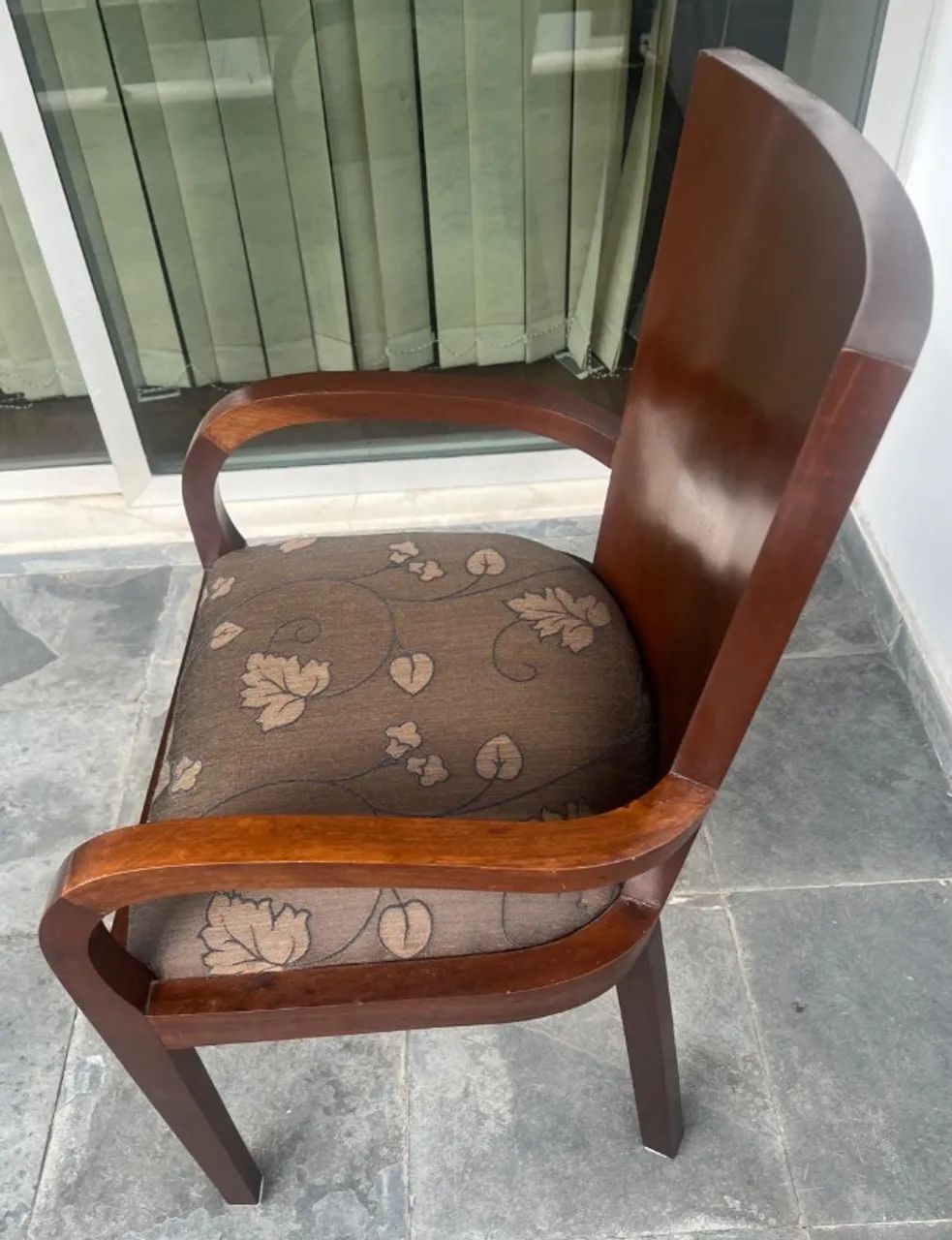 Poltrona chique de madeira maciça - Foto 3