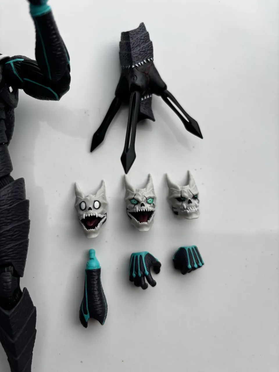  Kaiju N. 8 - Bandai Sh. Figuarts  - Foto 3