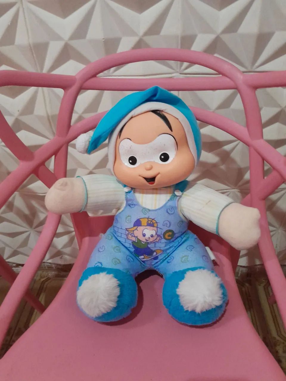 Boneco da turma da Mônica.