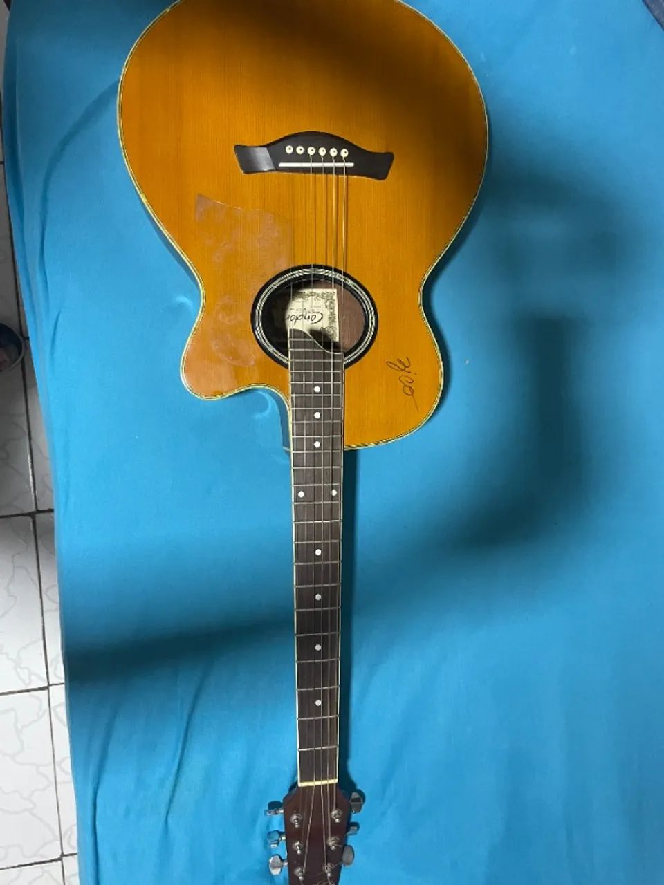 violão Condo