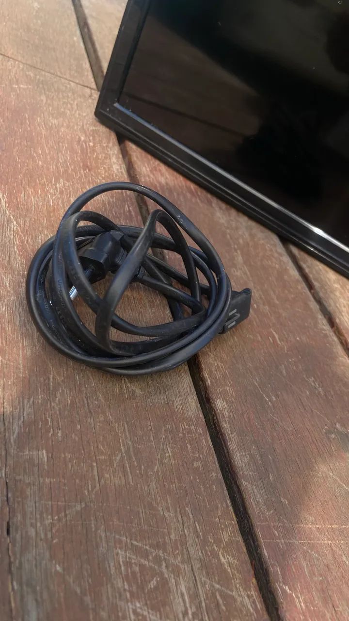 VENDO TELEVISÃO COM TELA QUEBRADA  - Foto 3