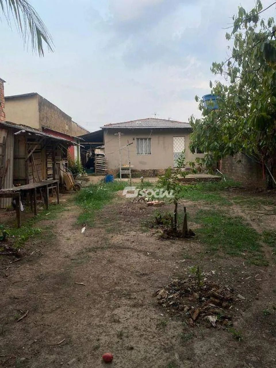 Casa com 2 Terrenos - Zona Leste - Foto 5