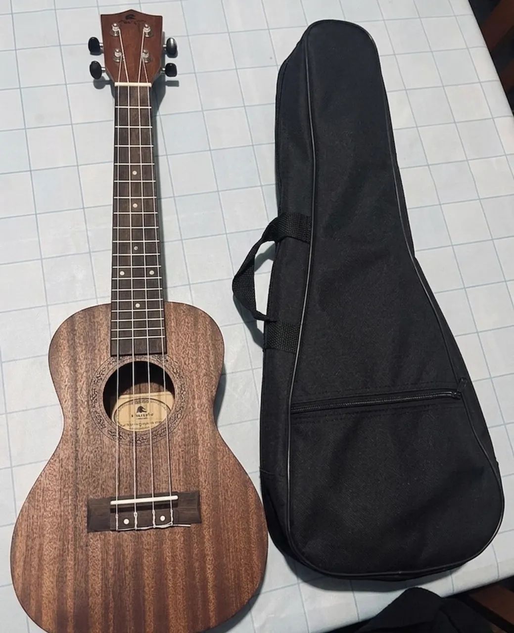 Ukulele Marques + Capa