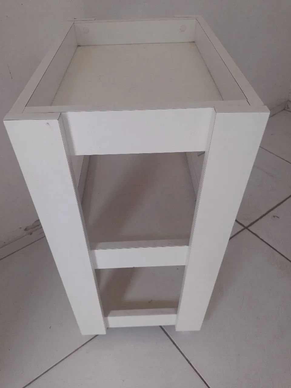 Mesa auxiliar salão 