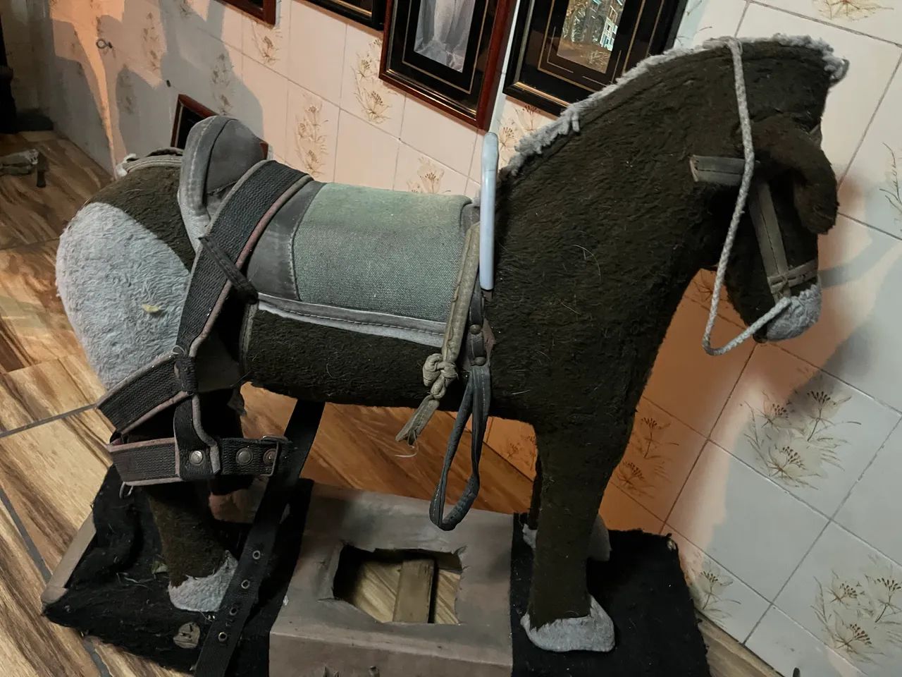 Cavalinho de balanço vintage  pelúcia 