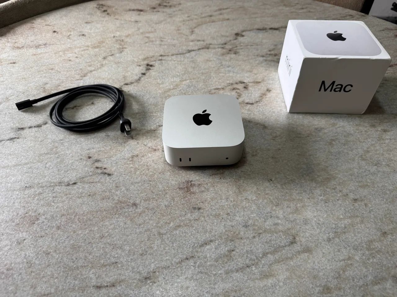 Mac mini M4 256GB SSD | 16GB RAM - | Completo na caixa