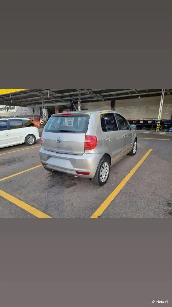 Volkswagen Fox Fox 1.0 Mi Total Flex 8V 3p 2014