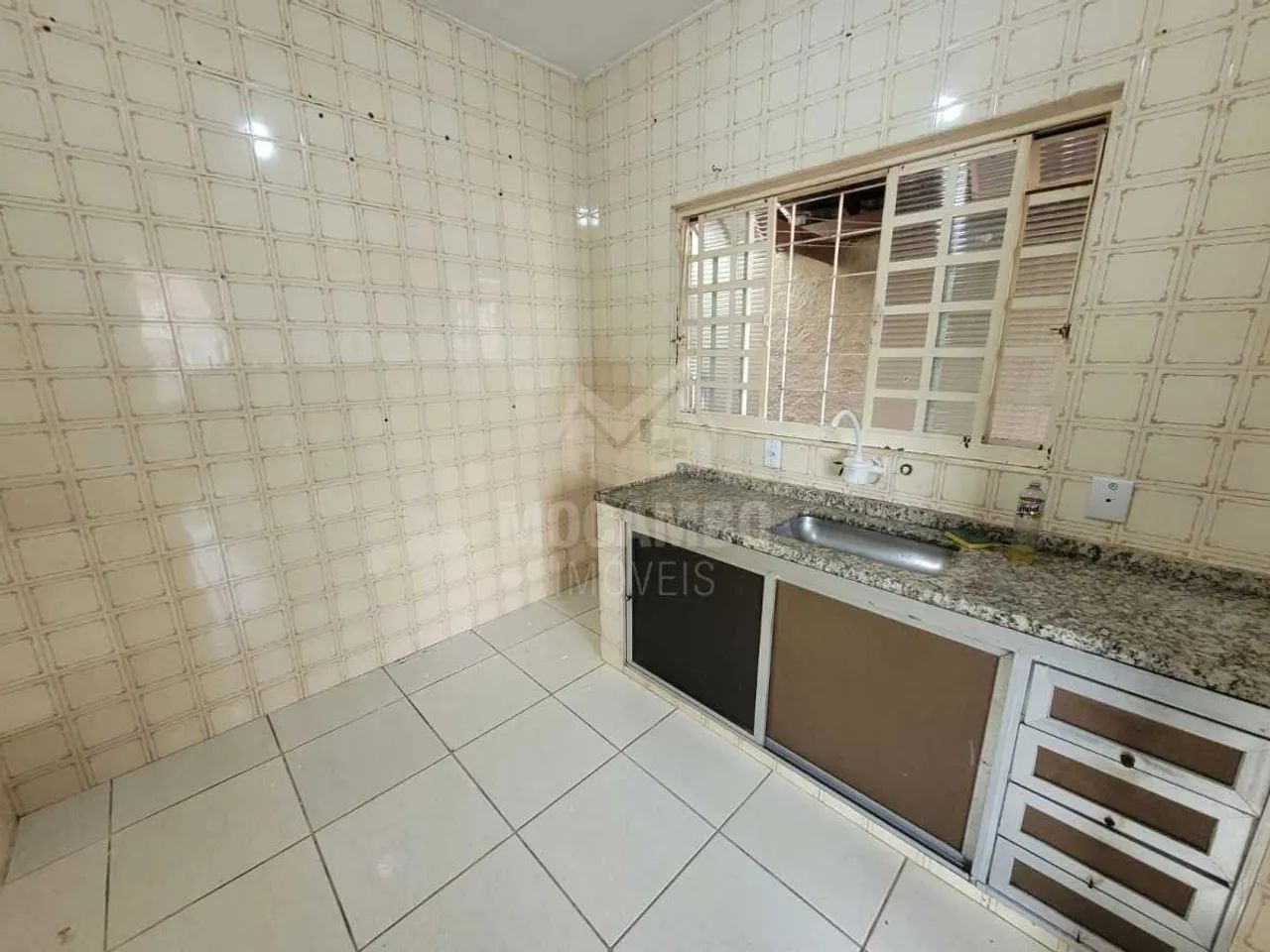 Casa de rua : / Residencial / Jardim Ipê - Foto 2