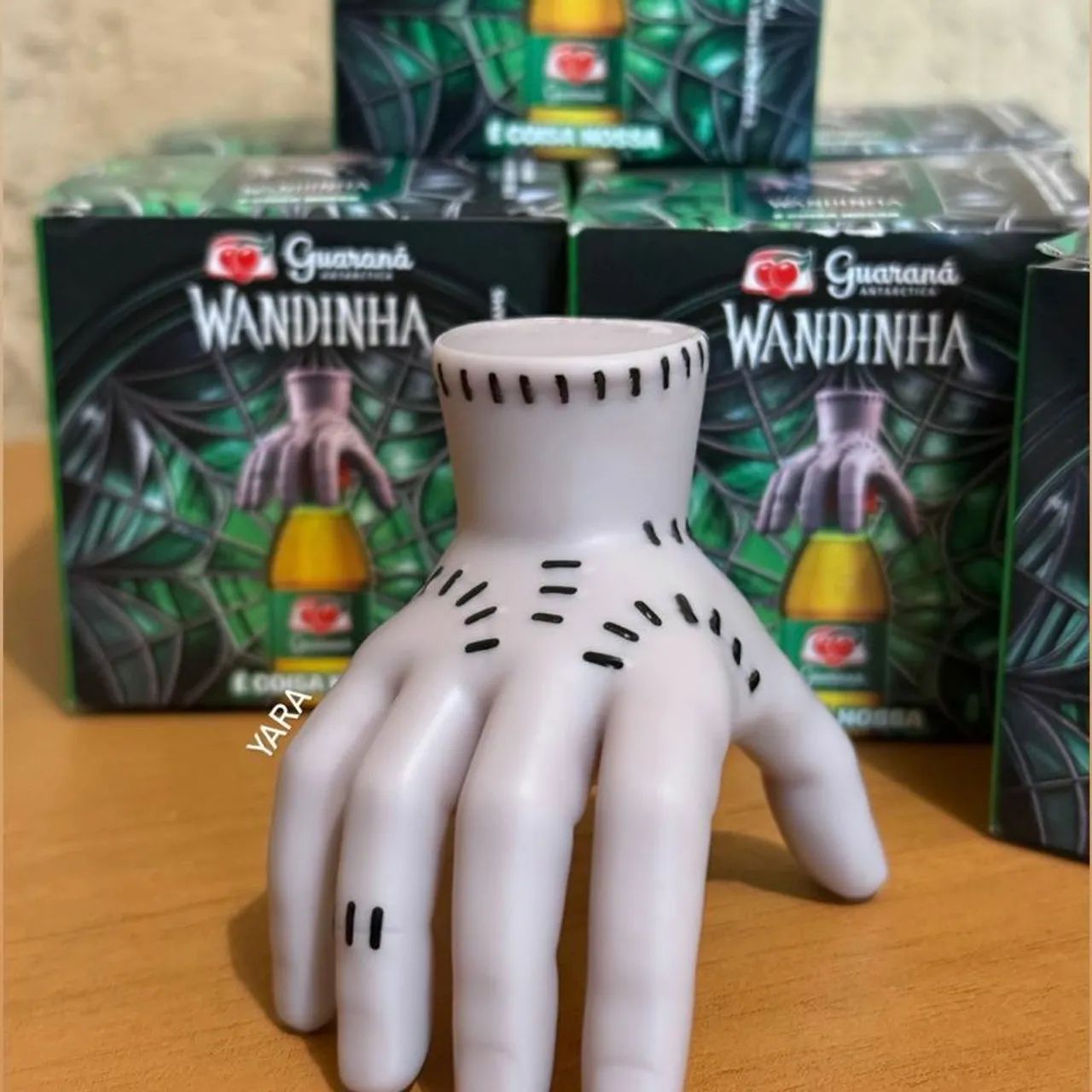 Mãozinha - série Wandinha  - Foto 3