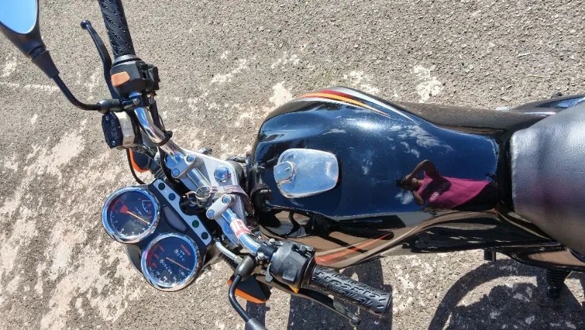 Moto Suzuki Yes 2008 - Foto 2
