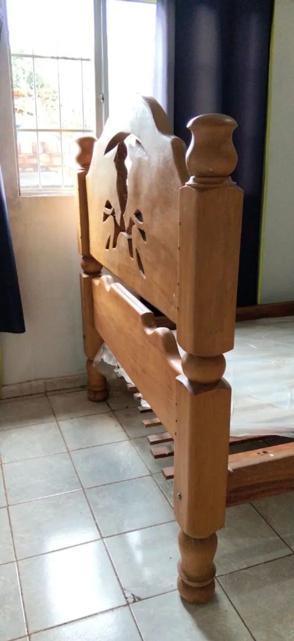 Cama de madeira maciça  - Foto 2