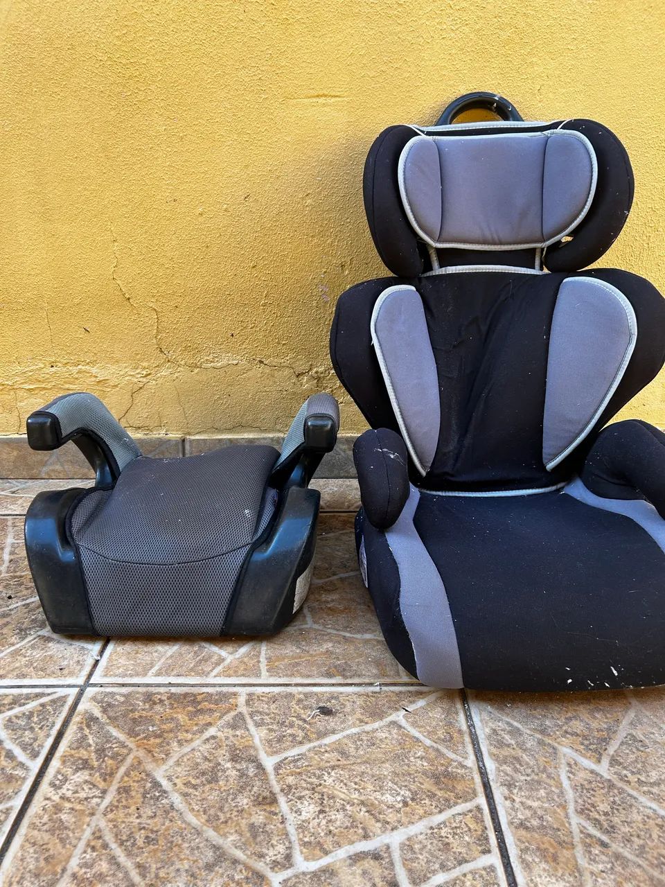 Cadeirinha para carro e assento de elevação 